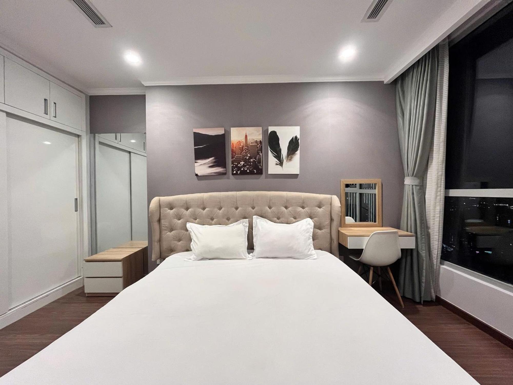 Vinhomes Park-serviced Apartment-10stars-modern TP. Hồ Chí Minh